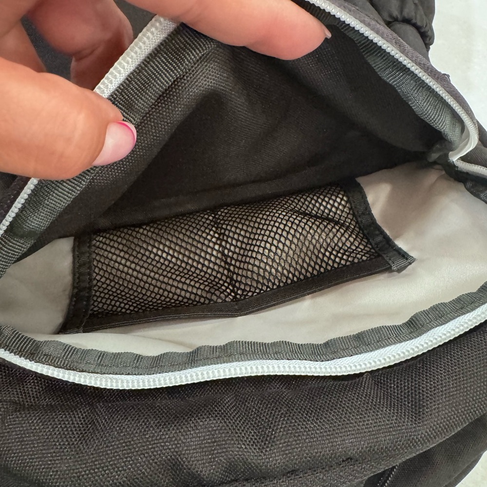 Volcom Backpack - Picture 10 of 11